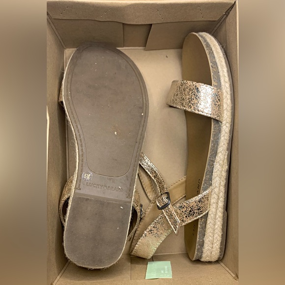 Lucky Brand YG-Gaelic | Light Gold Lucido Leather Sandal - Picture 4 of 6